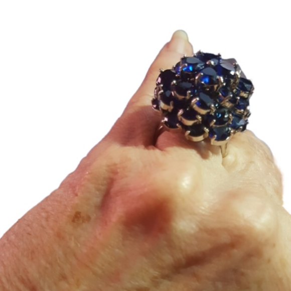 Blue Sapphire Cluster Ring - Picture 1 of 4